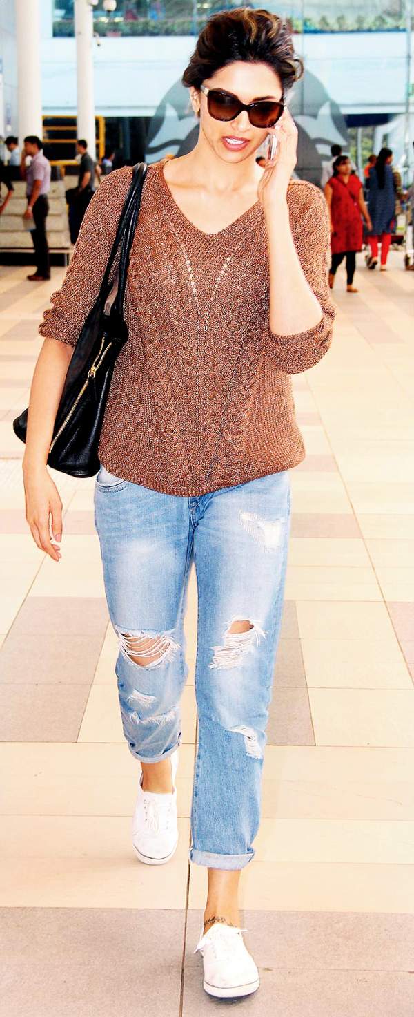 Deepika Padukone Foot Fashion